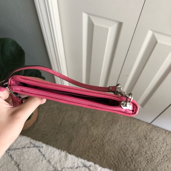 SOLD COACH wristlet - Picture 5 of 6